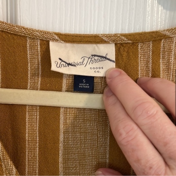 Universal Threads Linen button down dress - Picture 5 of 9